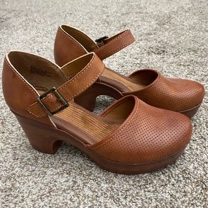 B.O.C. Platform Clog